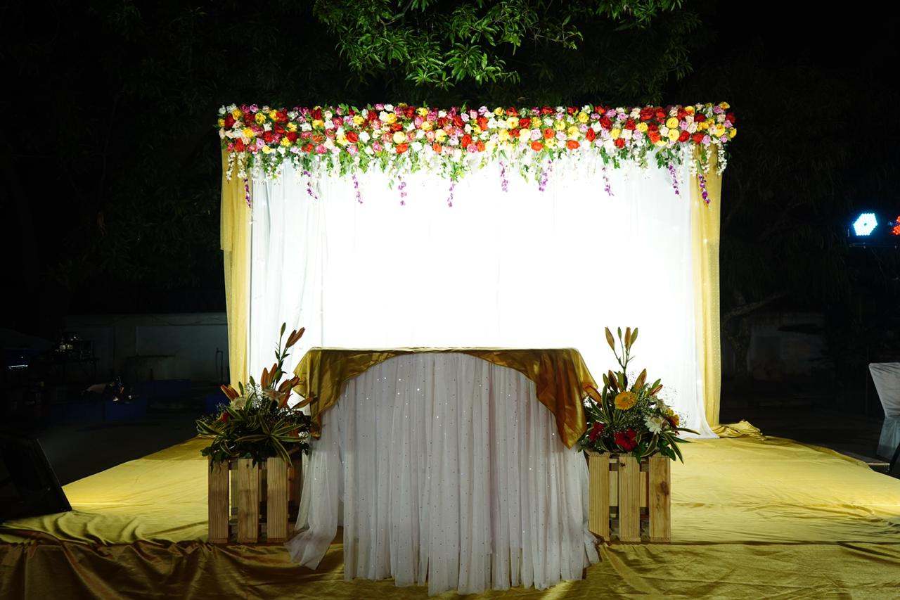 Main service image