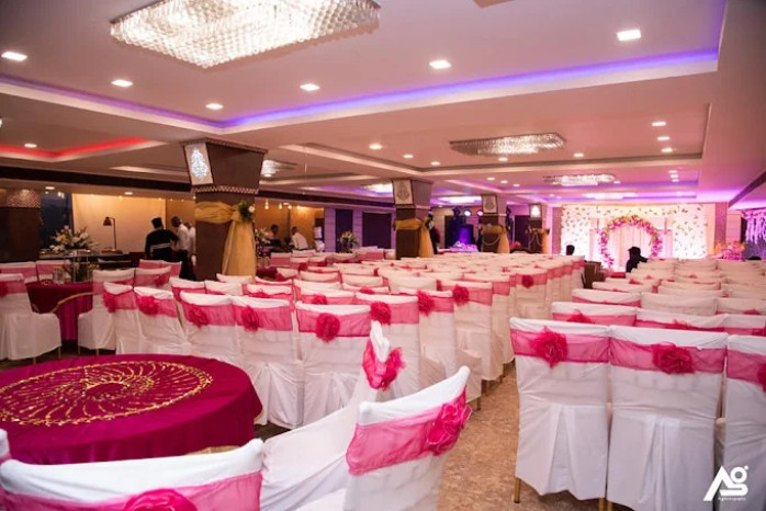 Red Carpet Hotel & Banquet Hall